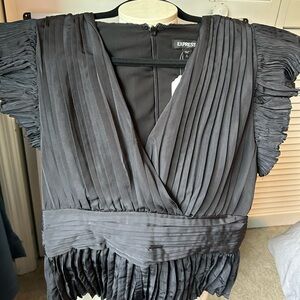 Darling black blouse- zipper back